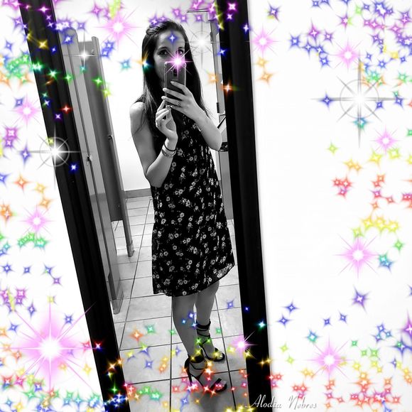 Meet your Posher, Iness - Picture 1 of 1